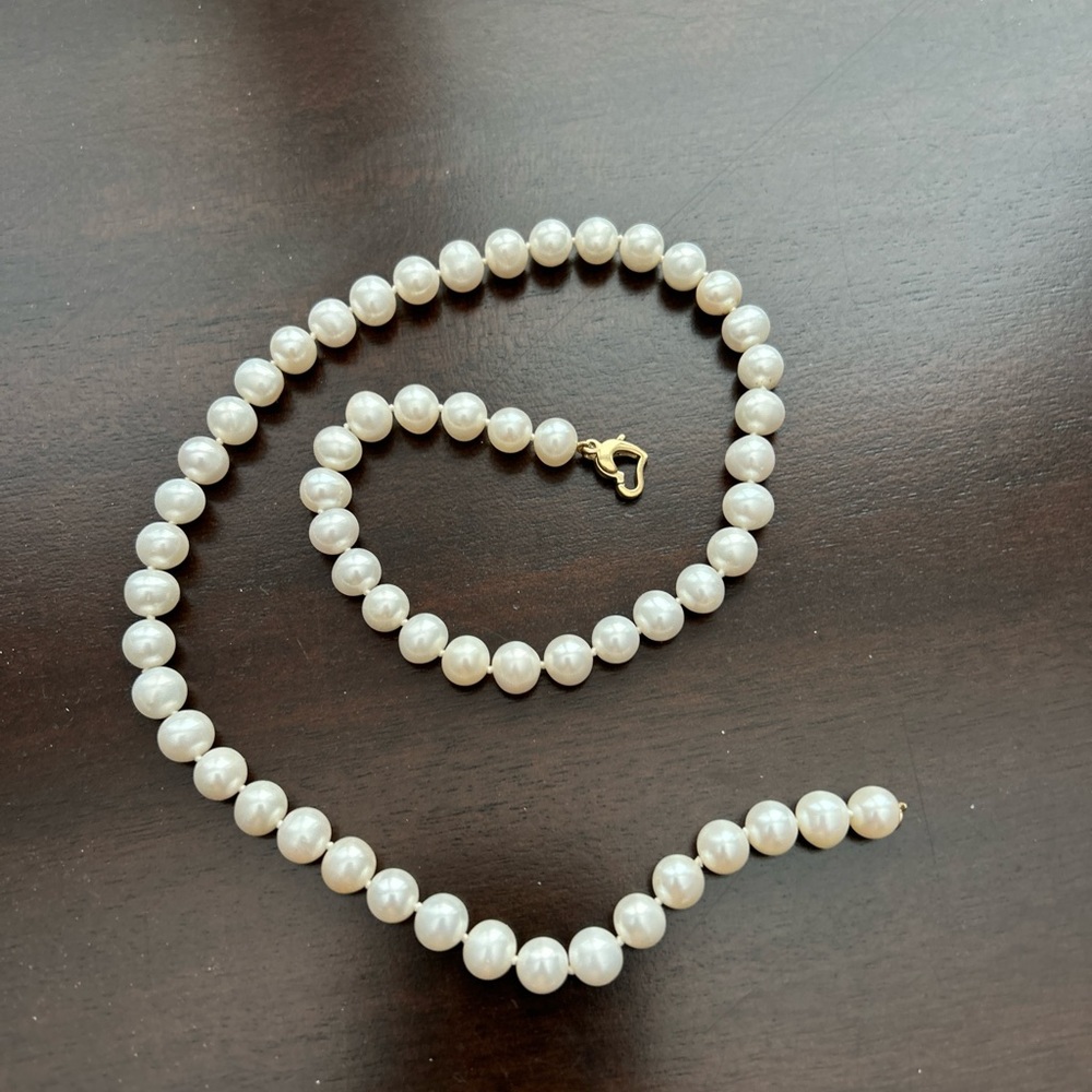 String of pearls - authentic